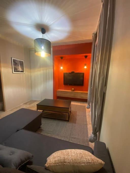 Appartamento Loft Pied De Coline Au Calme Ginasservis Esterno foto