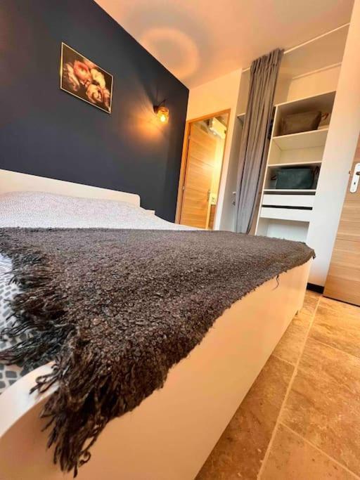 Appartamento Loft Pied De Coline Au Calme Ginasservis Esterno foto
