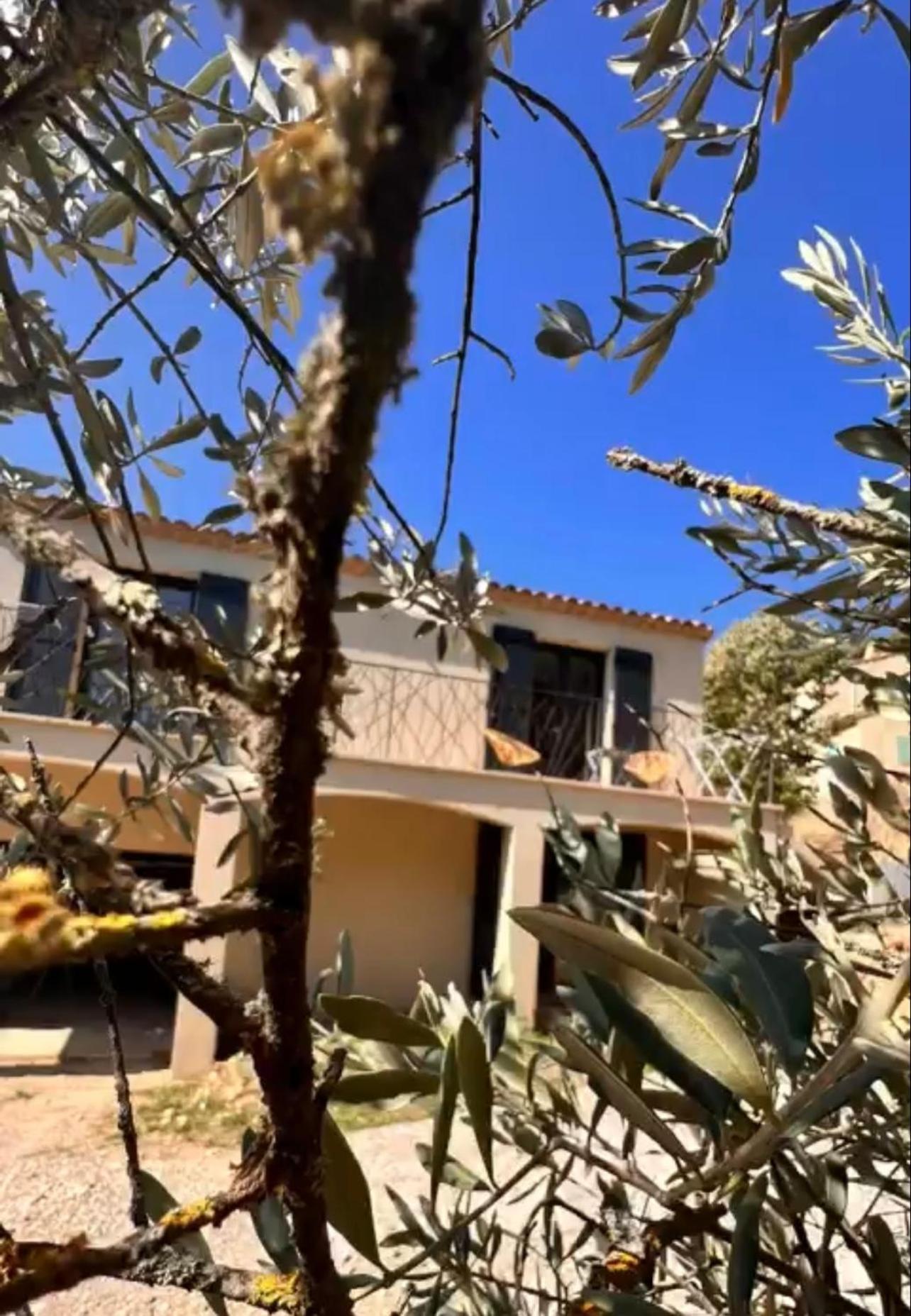 Appartamento Loft Pied De Coline Au Calme Ginasservis Esterno foto